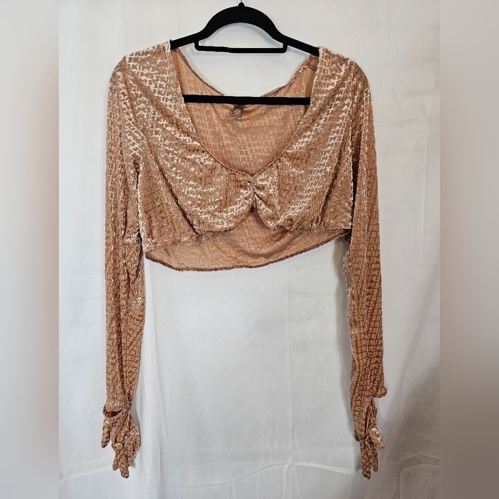 SKIMS logo size 2X super crop top with gloves in Sienna